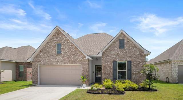Photo of 11588 Regal St, Denham Springs, LA 70726