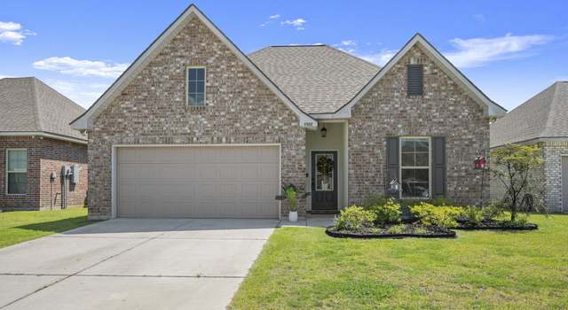 Photo of 11588 Regal St, Denham Springs, LA 70726
