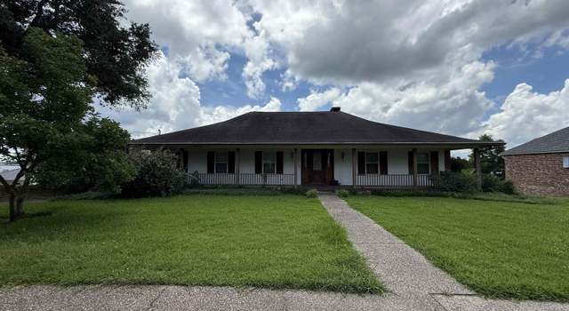Photo of 1817 False River Dr, New Roads, LA 70760