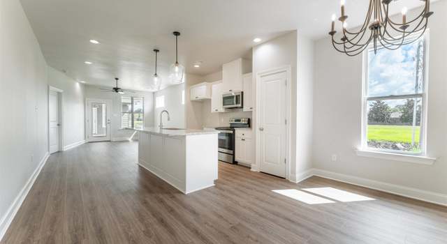 Photo of 901 Maverick Ave, Baton Rouge, LA 70820