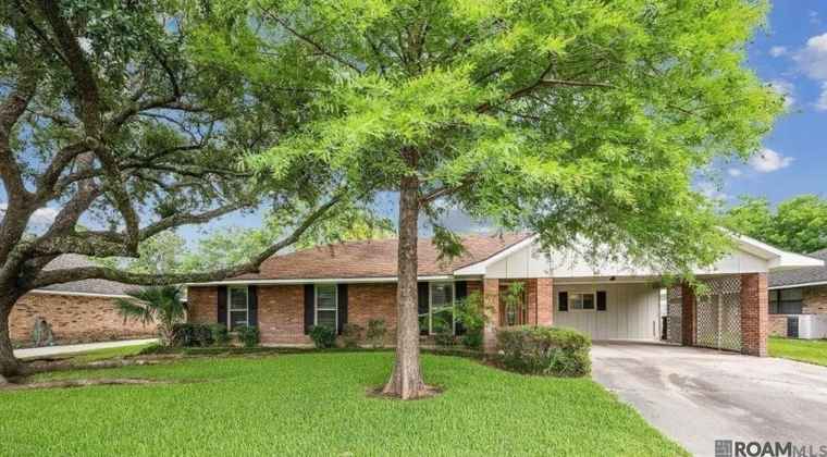 Photo of 3442 Edgemont Dr Baton Rouge, LA 70814