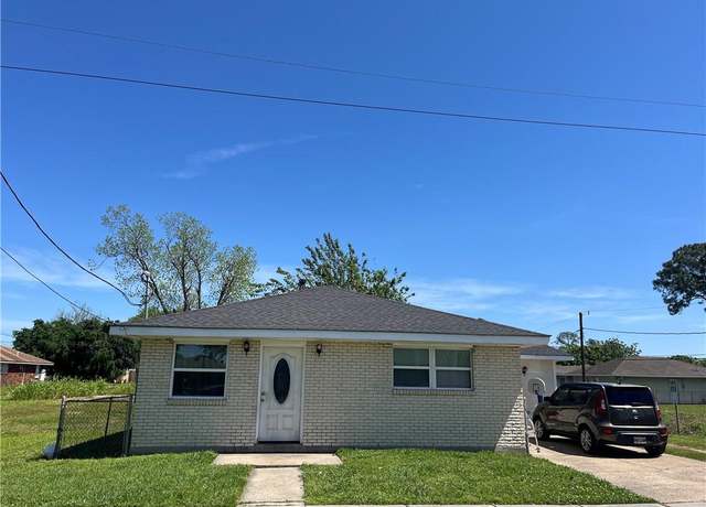 Property at 213 4th St, Chalmette, LA 70043, 3 beds, 2 baths