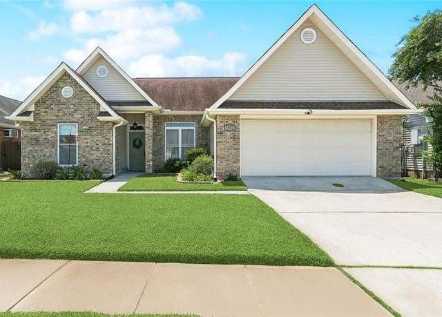 Property at 1921 Bradford Pl, Harvey, LA 70058, 3 beds, 2 baths