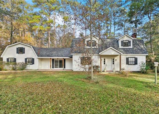 Property at 19635 Sunshine Ave, Covington, LA 70433, 4 beds, 3.5 baths