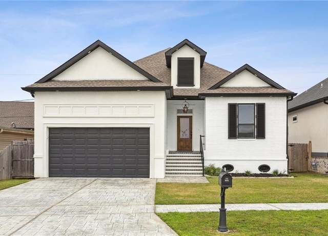 Property at 325 Chinchilla Dr, Arabi, LA 70032, 4 beds, 2 baths