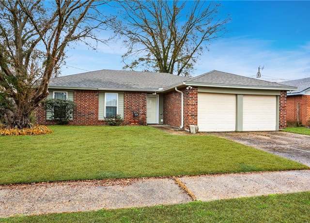 Property at 508 Manchester Ln, La Place, LA 70068, 3 beds, 2 baths