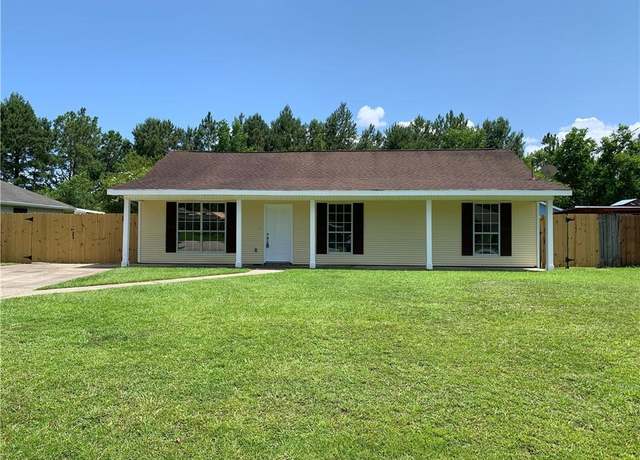 Property at 172 S Cherrywood Ln, Pearl River, LA 70452, 3 beds, 2 baths