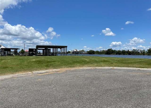 Property at 171 Thrasher Ln, Port Sulphur, LA 70083