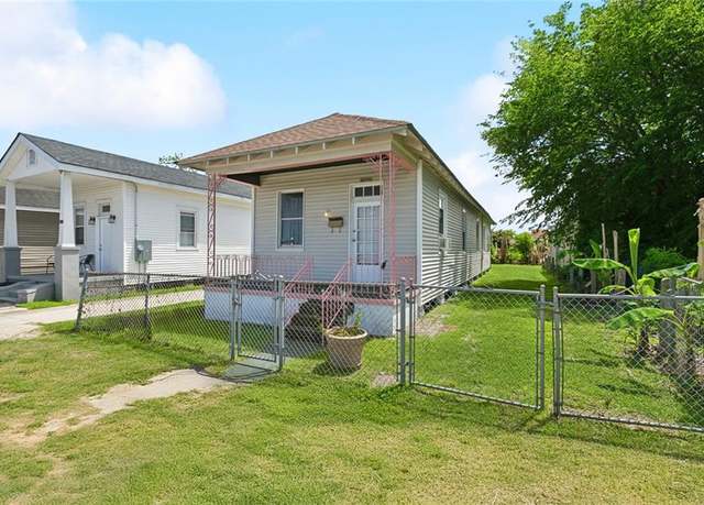 Property at 3512 4th St, Harvey, LA 70058, 1 bed, 1 bath