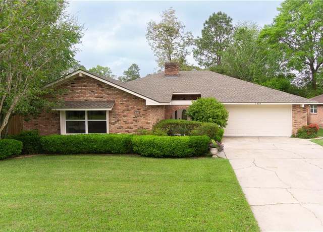 Property at 1418 Independence Dr, Slidell, LA 70458, 4 beds, 3 baths