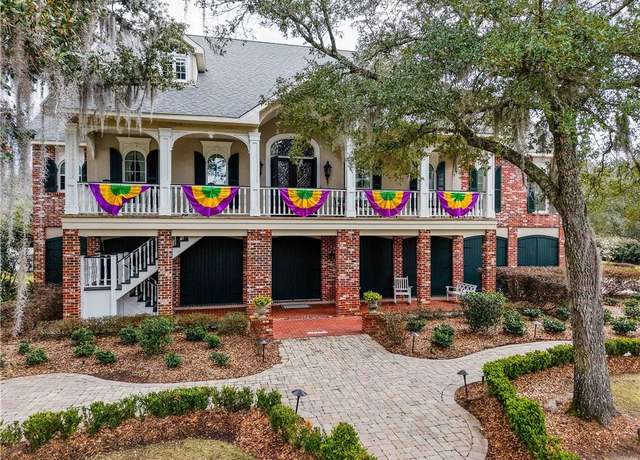 Property at 111 Holly St, Mandeville, LA 70448, 4 beds, 4.5 baths