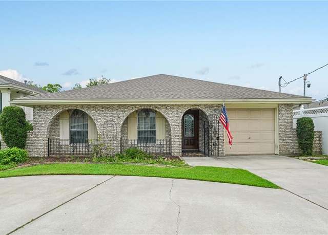 Property at 4744 Fairfield St, Metairie, LA 70006, 4 beds, 2.5 baths