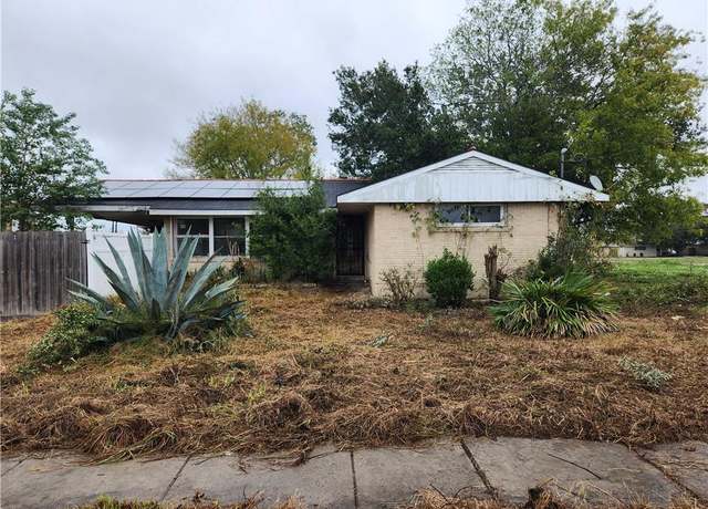 Property at 6911 E Laverne St, New Orleans, LA 70126, 3 beds, 2 baths