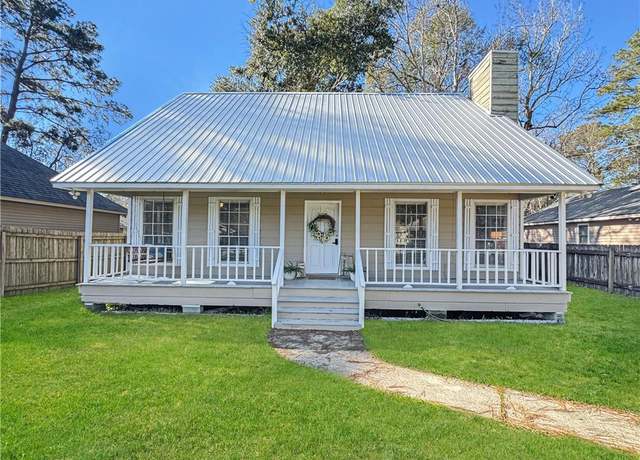 Property at 70281 C St, Covington, LA 70433, 3 beds, 2 baths