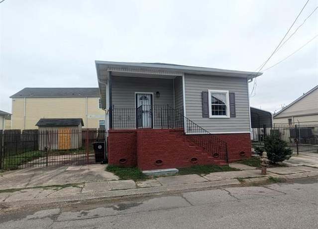 Property at 3132 College Ct, New Orleans, LA 70125, 3 beds, 1 bath