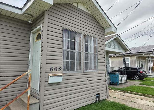 Property at 668 Avenue B, Westwego, LA 70094, 3 beds, 2 baths