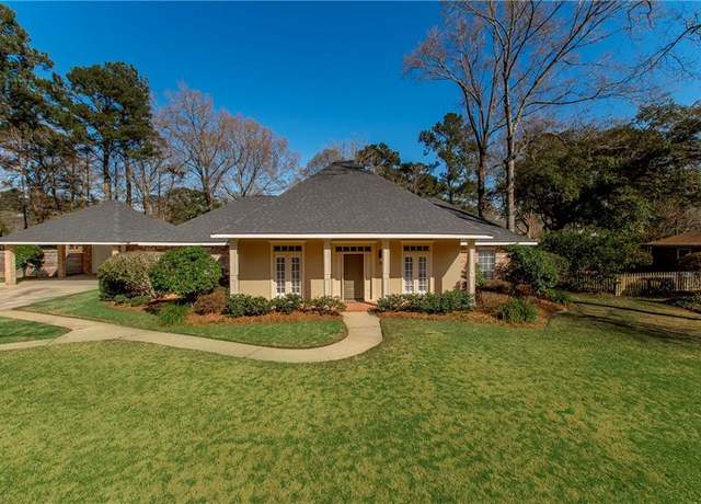 Property at 11 S Division St, Covington, LA 70433, 4 beds, 2.5 baths