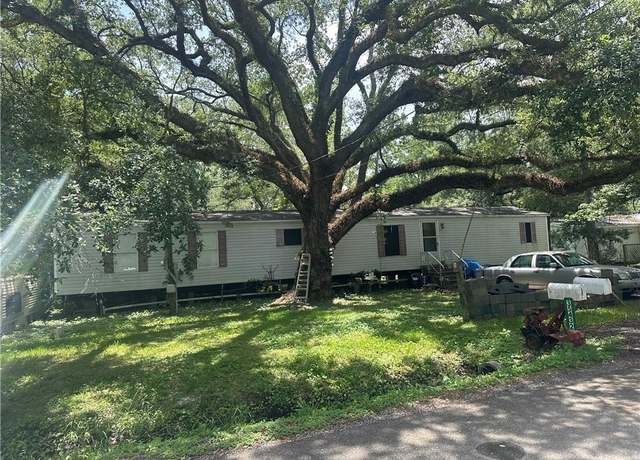 Property at 35428 Reese Ln, Slidell, LA 70460, 3 beds, 2 baths