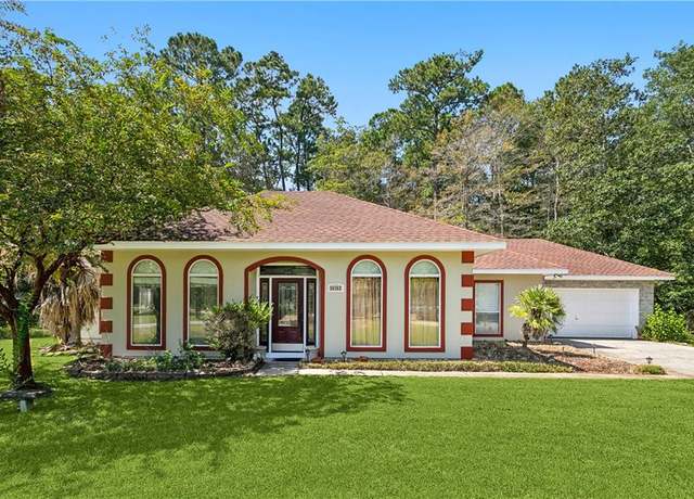 Property at 30302 Ashley Dr, Lacombe, LA 70445, 3 beds, 2 baths