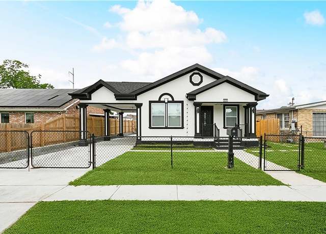 Property at 3839 Johnson St, Metairie, LA 70001, 3 beds, 2 baths