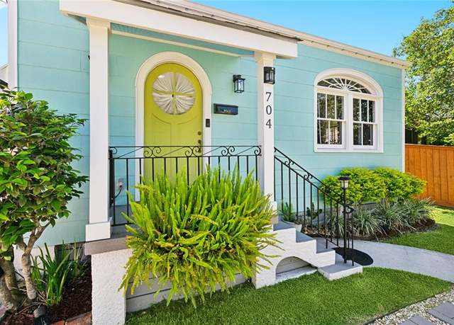 Property at 704 Sumner St, New Orleans, LA 70114, 3 beds, 1.5 baths