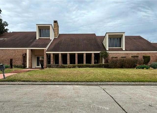 Property at 75 S Burleigh Ct, Marrero, LA 70072, 3 beds, 3.5 baths