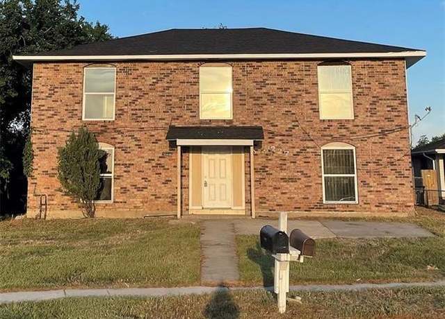 Property at 5227-5229 Cannes St, New Orleans, LA 70129, 3 beds, 1.5 baths