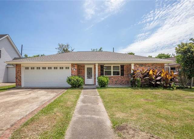Property at 94 Dunleith Dr, Destrehan, LA 70047, 4 beds, 2 baths