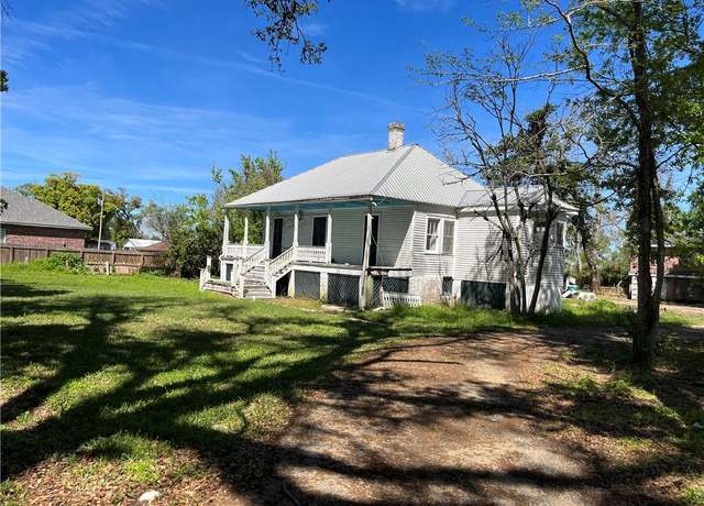 Property at 1050-52 Hwy 628, La Place, LA 70068, 3 beds, 2 baths