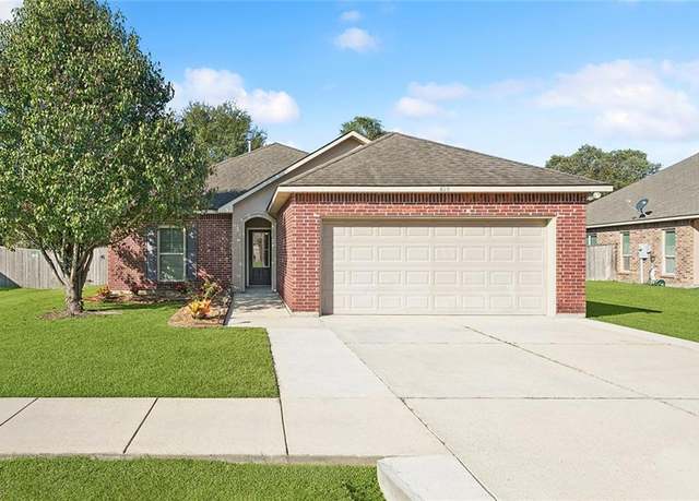 Property at 625 Wild Meadow Way, Covington, LA 70435, 3 beds, 2 baths
