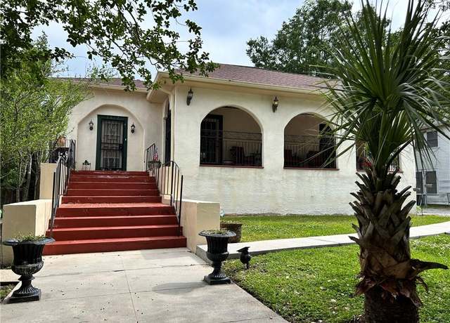Property at 3612 Johnson St, Metairie, LA 70001, 3 beds, 2 baths