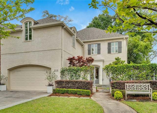 Property at 225 Ridgewood Dr, Metairie, LA 70005, 4 beds, 4.5 baths