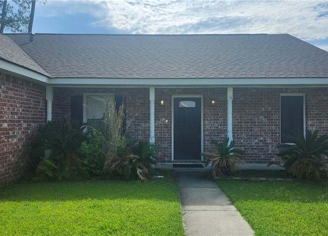 Property at 1243 Admiral Nelson Dr, Slidell, LA 70461, 3 beds, 2 baths
