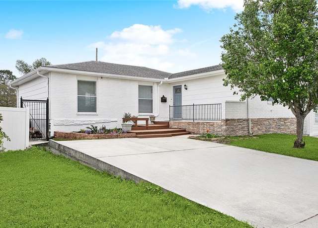 Property at 3528 Tulane Dr, Kenner, LA 70065, 3 beds, 2 baths
