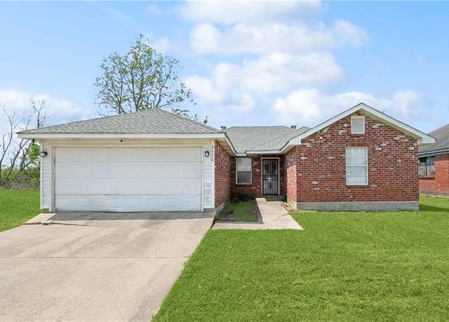 Property at 7520 Horizon Dr, New Orleans, LA 70129, 3 beds, 2 baths