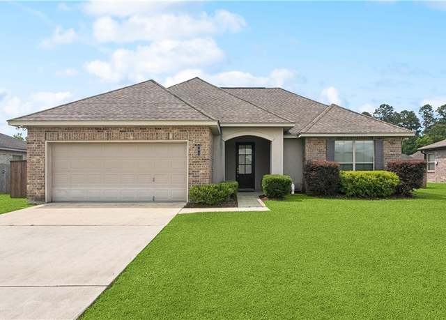 Property at 481 Scotch Pine Dr, Ponchatoula, LA 70454, 3 beds, 2 baths