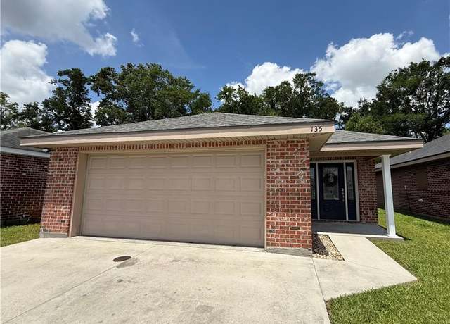 Property at 135 Sagewood Dr, Thibodaux, LA 70301, 3 beds, 2 baths