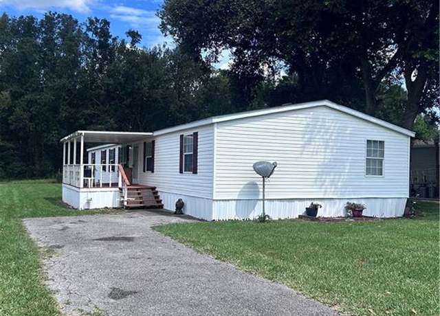 Property at 120 Cedar Dr, Belle Chasse, LA 70037, 4 beds, 2 baths