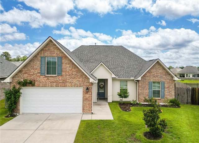 Property at 229 Louisiana Iris Cir, Slidell, LA 70458, 3 beds, 2 baths