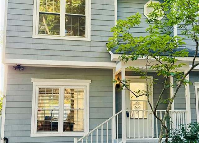 Property at 633 Colbert St #33, Mandeville, LA 70448, 2 beds, 2.5 baths