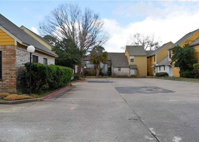 Property at 5 Rue Chardonnay Ave Unit B, Kenner, LA 70065, 2 beds, 2 baths