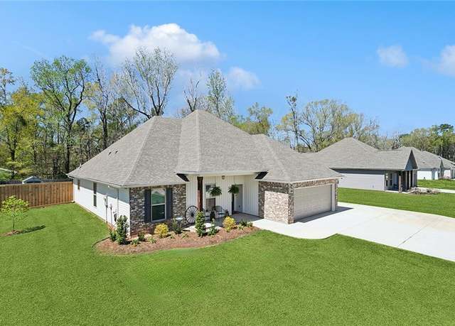 Property at 41379 Schafer Dr, Hammond, LA 70403, 4 beds, 2 baths
