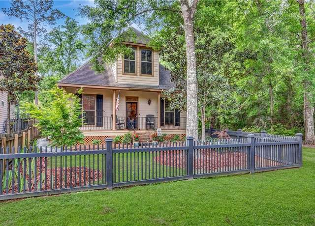 Property at 929 W 17th Ave, Covington, LA 70433, 3 beds, 2.5 baths