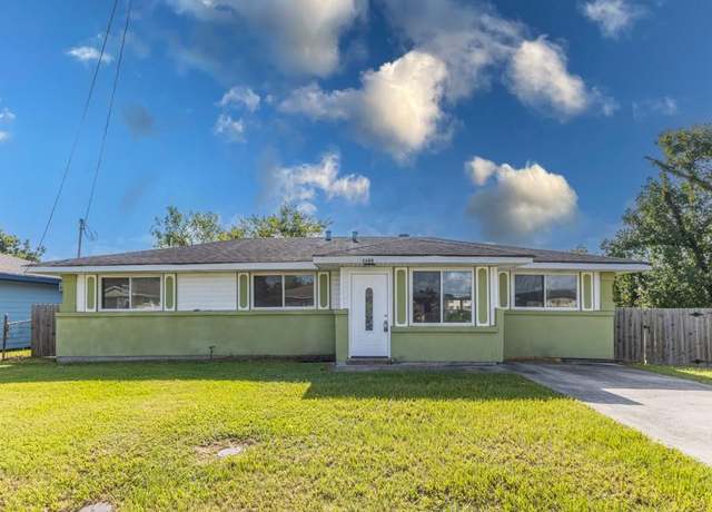 Property at 1684 Lauradale Dr, New Orleans, LA 70114, 4 beds, 2 baths