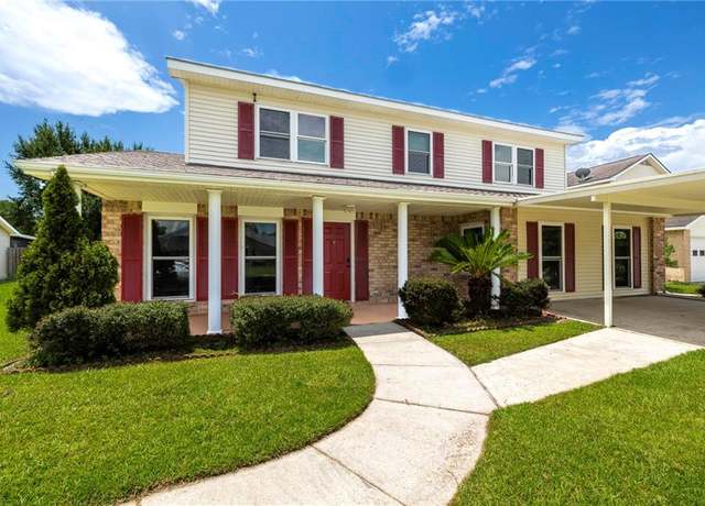 Property at 102 Riviera Dr, Slidell, LA 70460, 4 beds, 2.5 baths
