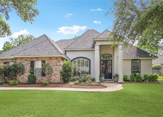 Property at 436 Northpark Blvd, Covington, LA 70433, 4 beds, 3 baths