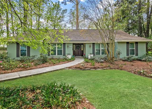 Property at 141 Tchefuncte Dr, Covington, LA 70433, 4 beds, 2 baths