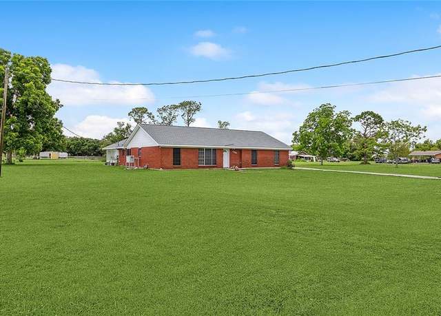 Property at 136 Michael Dr, Des Allemands, LA 70030, 3 beds, 2.5 baths