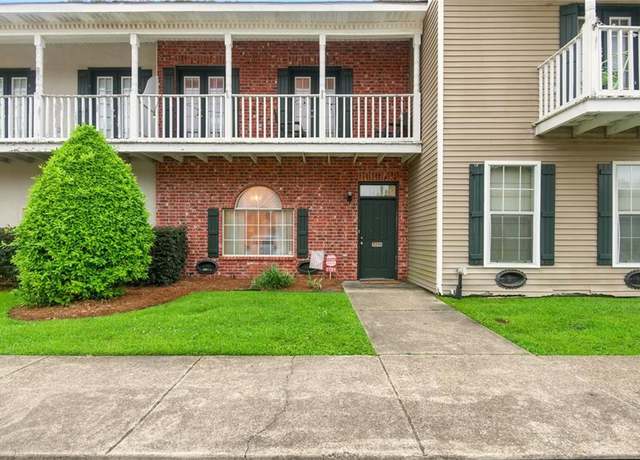 Property at 5191 Arlington Ct, Baton Rouge, LA 70820, 2 beds, 2.5 baths