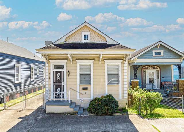 Property at 5528 Dauphine St, New Orleans, LA 70117, 3 beds, 1.5 baths